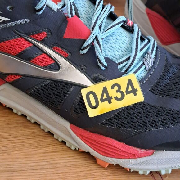 Brooks Women's 9.5 Cascadia 11 Trail Running Shoes Gray Blue Red Silver - Picture 14 of 14